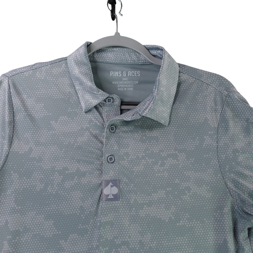 Pins & Aces Polo Shirt Mens Small Gray Hexagon Camo Performance Golf Short Slv